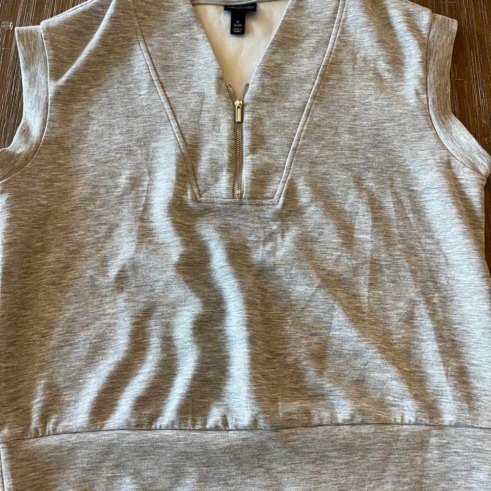 Gray Sleeveless Women's short set